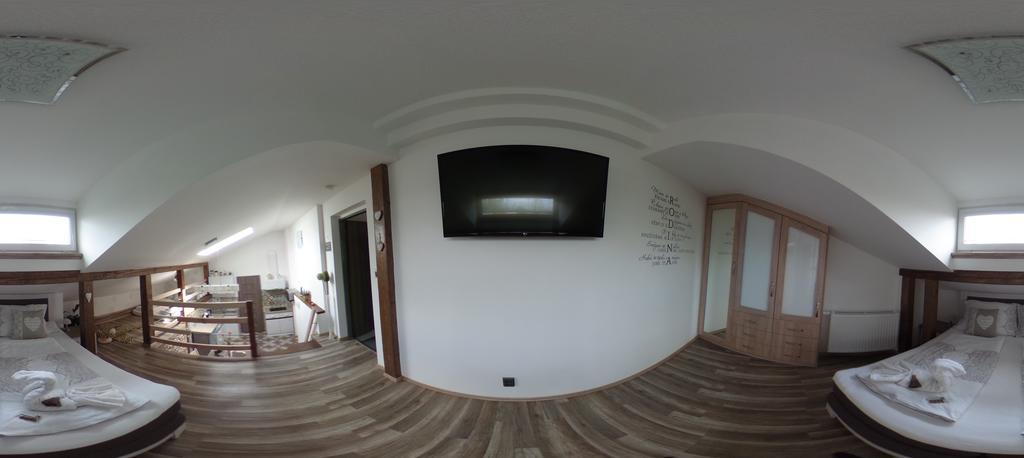 Luxusni Apartman Nmnm Mezonet Apartment Nove Mesto na Morave Exterior photo